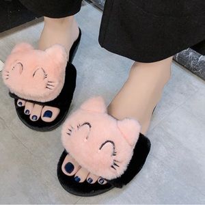 Boutique Fluffy kitty slide Sep sale